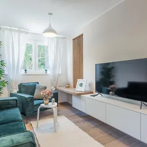 apartment-norah-with-private-parking.in-istria.net/